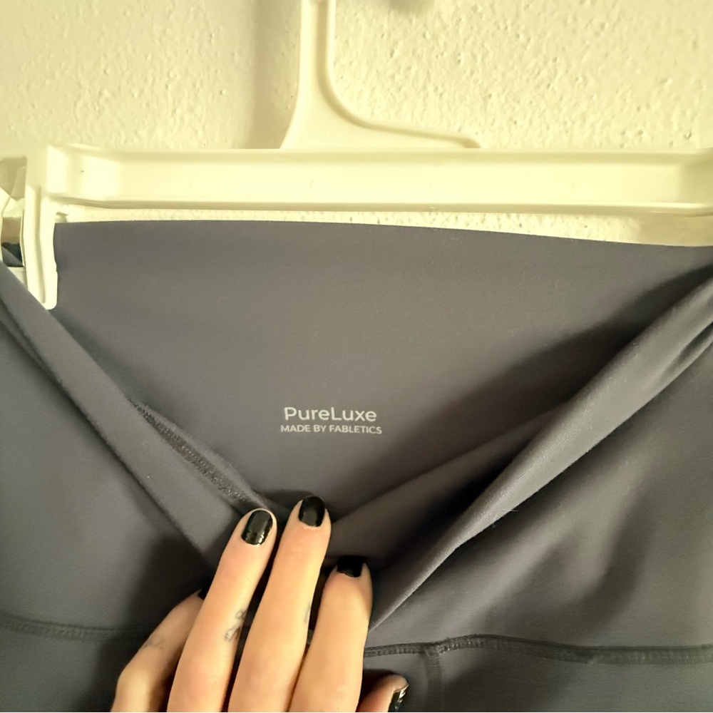 ▪️ Fabletics • BUNDLE of PowerHold Leggings in White & Black, 1 PureLuxe in Gray - Picture 8 of 15